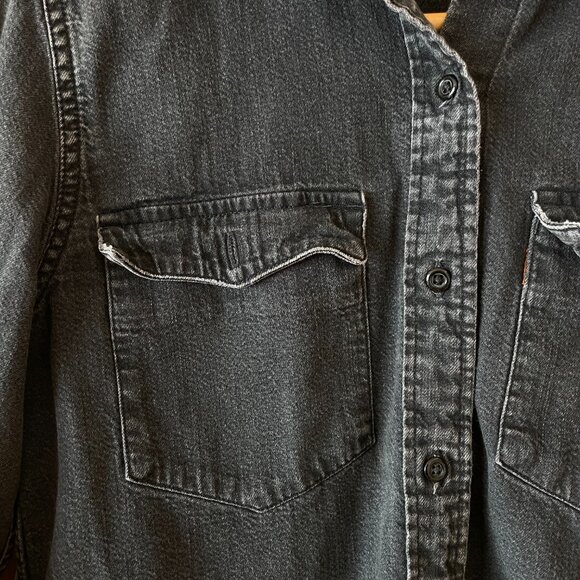 Levi's Faded Black Denim Shirt Small - Picture 2 of 5